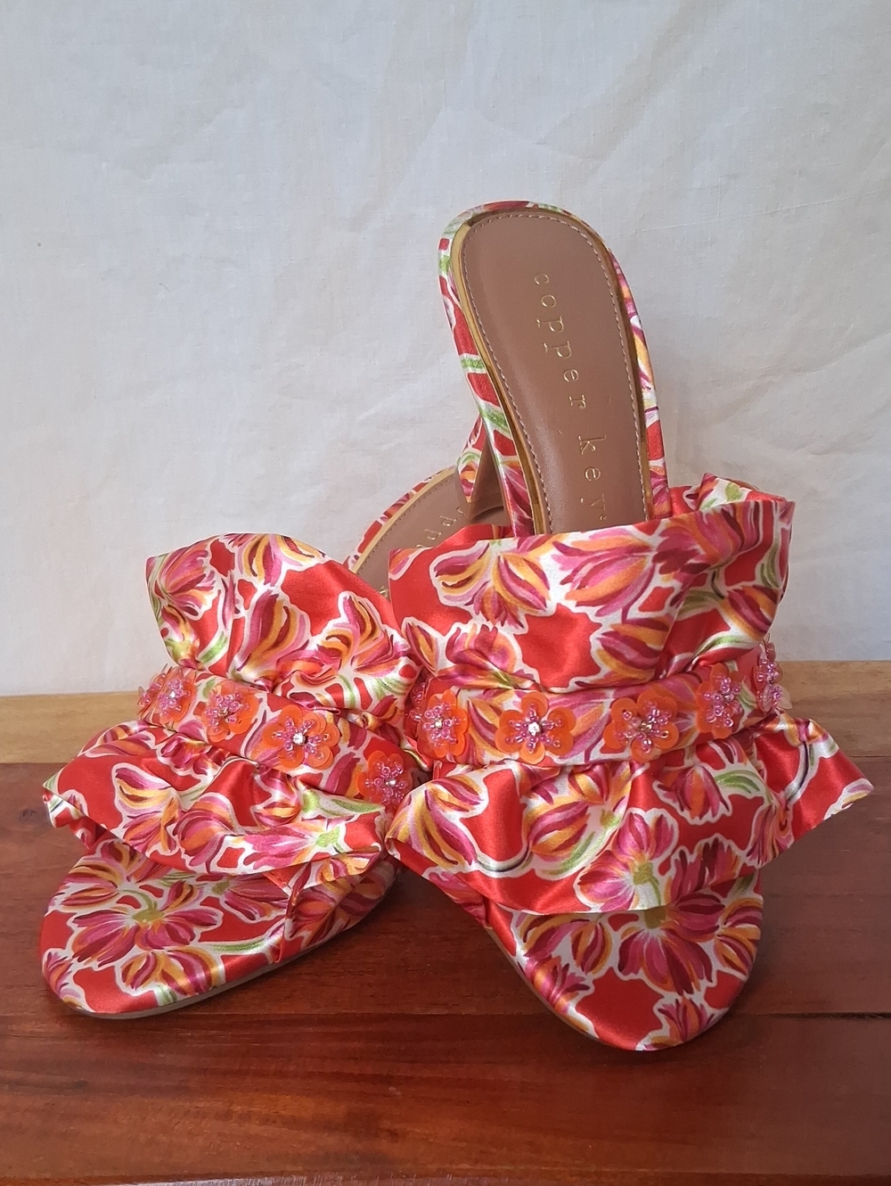 Copper Key Red Floral Ruffle Slide Sandal Heels 7